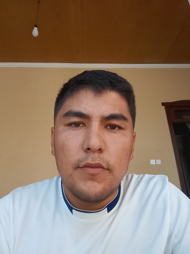 Akmaljon 